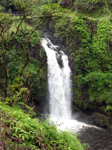 Middle Wailuaiki Falls