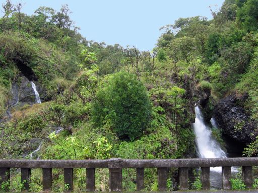 Hanawi Falls