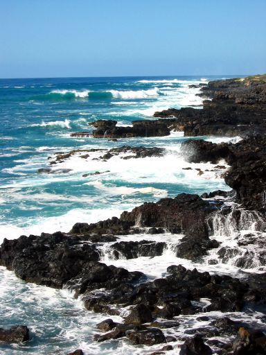 Coastline towards Ka'ena Point