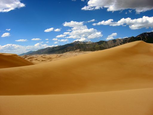 Sangre de Cristo Mountains behind Dunes