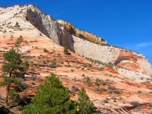 Arch in Cliff along<BR>Mt. Carmel Highway